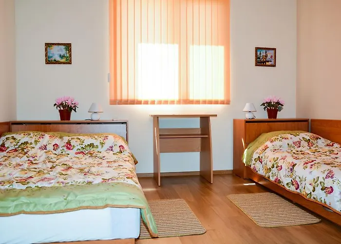 за гости дденко Апартамент *